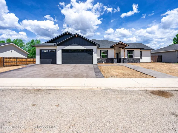 964 E 17th St, Rifle, CO 81650