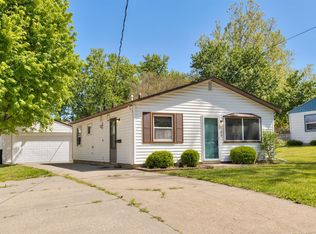 4106 E Seneca Ave, Des Moines, IA 50317