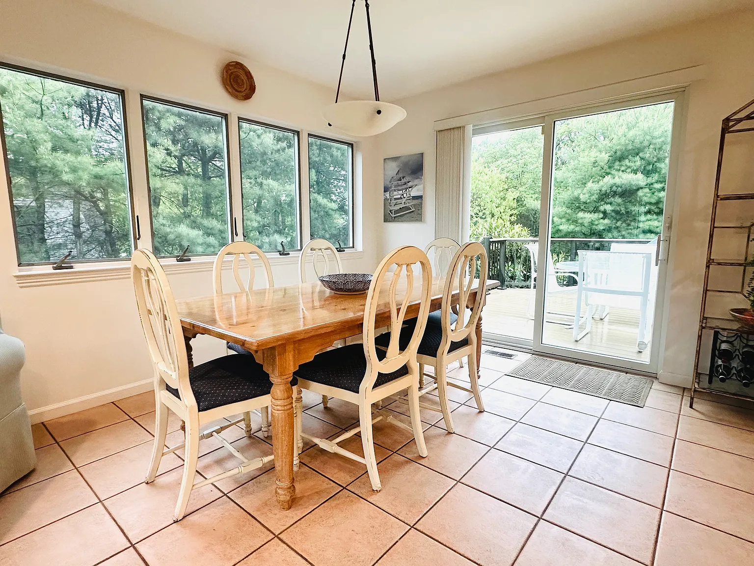 Open Concept 4BD Home with Huge Outdoor Area Plus a Hot Tub! — Photo 4