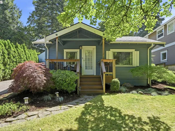 7464 SW 53rd Ave, Portland, OR 97219