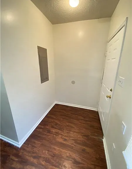 344 Price St — Photo 7