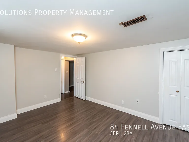 84 Fennell Ave E — Photo 33
