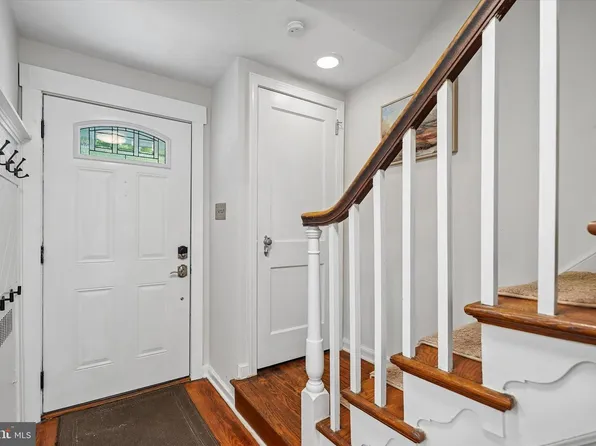 20 Allandale Rd, Wynnewood, PA 19096