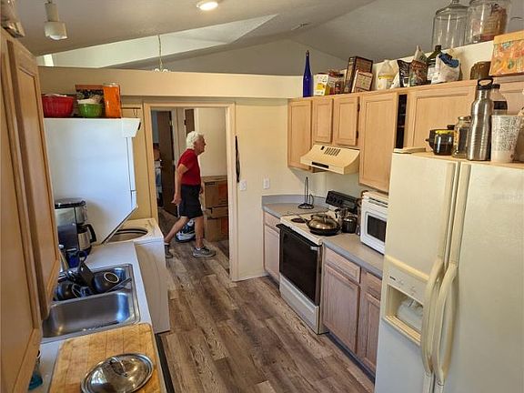 5th image of 289 E Long Creek Cv