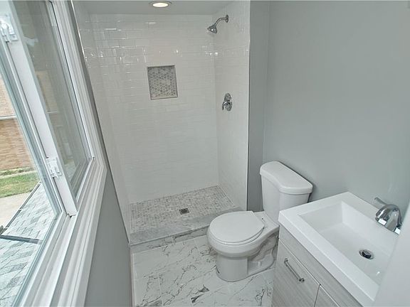 5th image of 20245 Glen Russ Ln