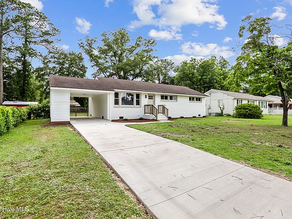 3rd image of 105 Sumpter Drive
