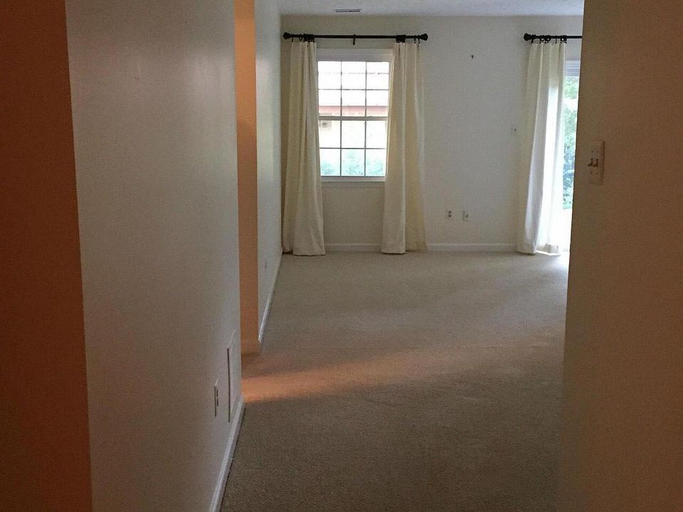 1st image of 4641 Luxberry Dr