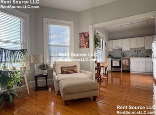 10 Arnold Cir #3, Cambridge, MA 02139