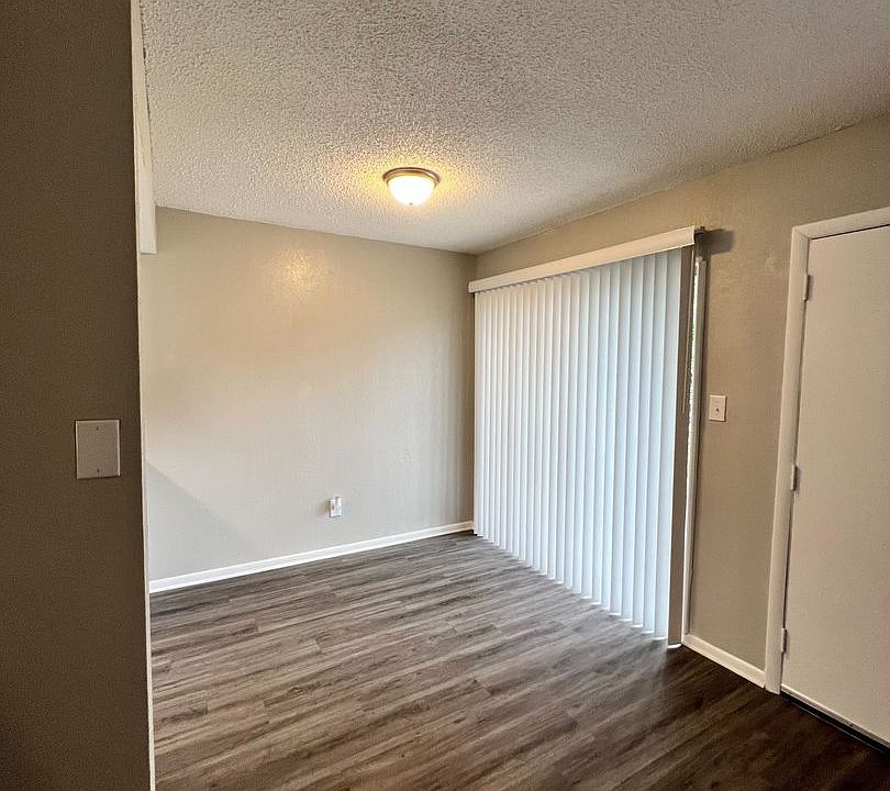 Uptown Townhomes 2010 E 148th Ave Lutz FL Zillow