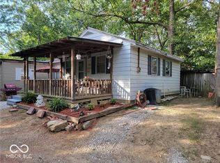52 E Delaney Millport Rd, Vallonia, IN 47281