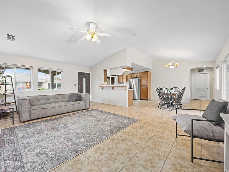 11610 Invidia Ct — Photo 3