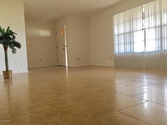 5th image of 979 E Bramblebush Cir