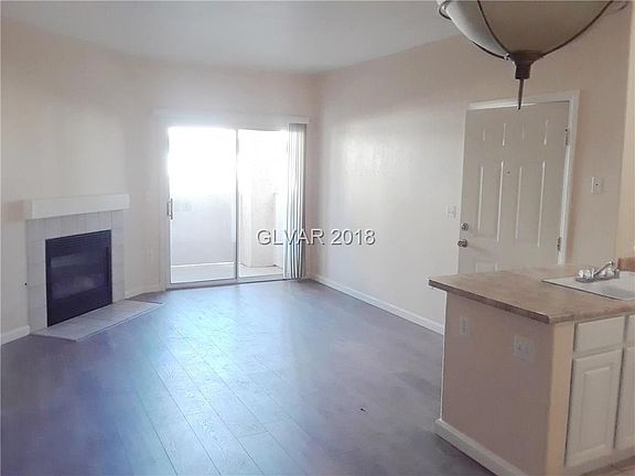 4th image of 855 N Stephanie St Unit 1112