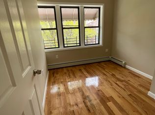 256 Corson Ave FLOOR 3, Staten Island, NY 10301