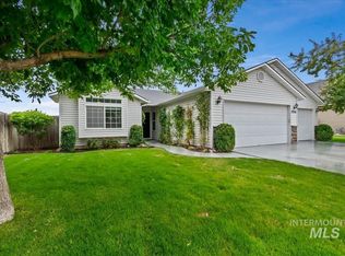 3906 E Clear Springs Dr, Nampa, ID 83686