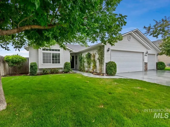 3906 E Clear Springs Dr, Nampa, ID 83686
