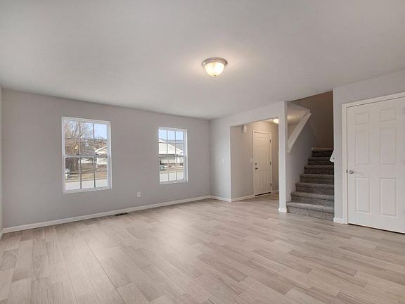 4th image of 104 Shamrock Dr