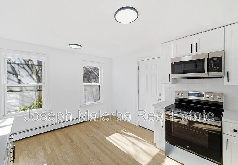 159 Connecticut Ave #2 — Photo 31