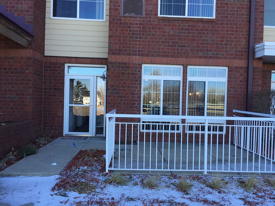 Front door / Patio