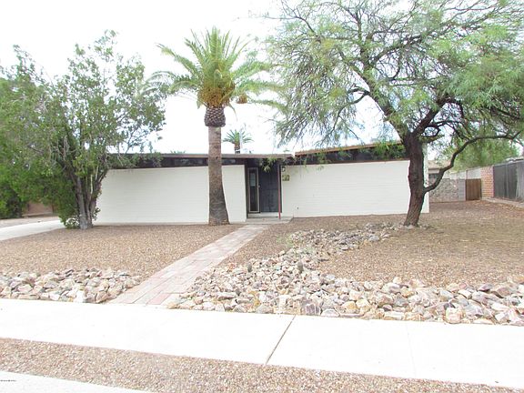 5th image of 6747 E Montecito Dr