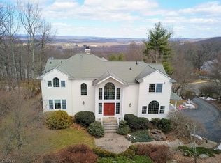 53 Mallard Dr, Hackettstown, NJ 07840