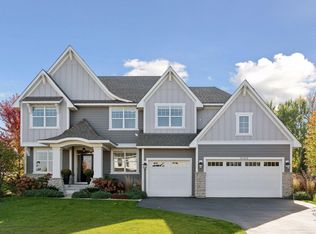 9185 Eagle Ridge Rd, Chanhassen, MN 55317