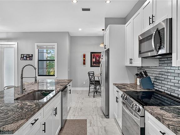 4th image of 2661 43rd AVE NE