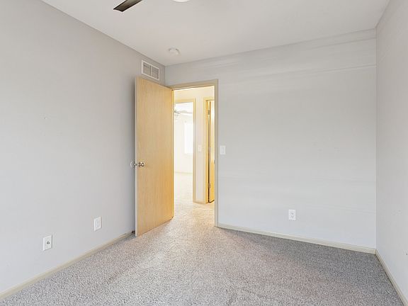 5th image of 7923 S 156th Ave