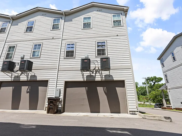 122C Oceola Ave — Photo 18