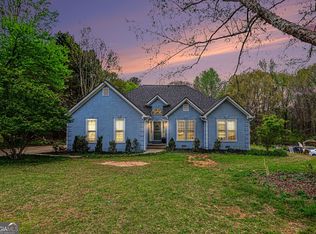 55 Melba Ct, Senoia, GA 30276