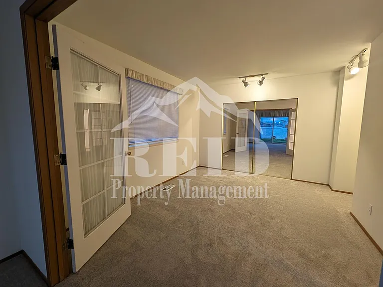 305 Shore Dr #307 — Photo 9