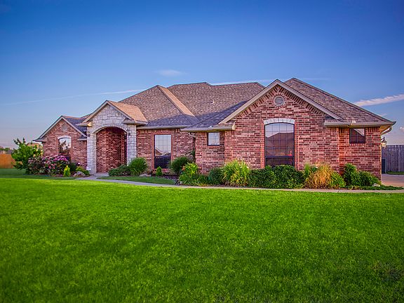 3rd image of 6608 SW 90th St