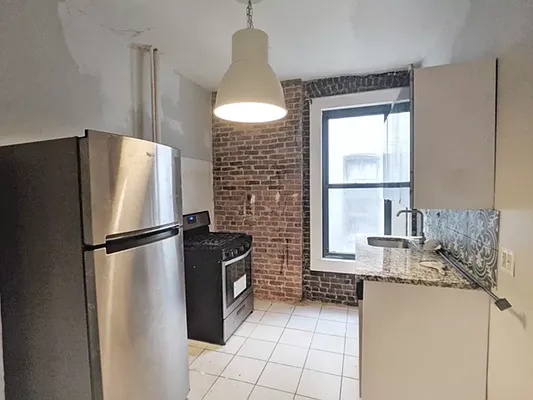 Rented by Highline Residential | media 31