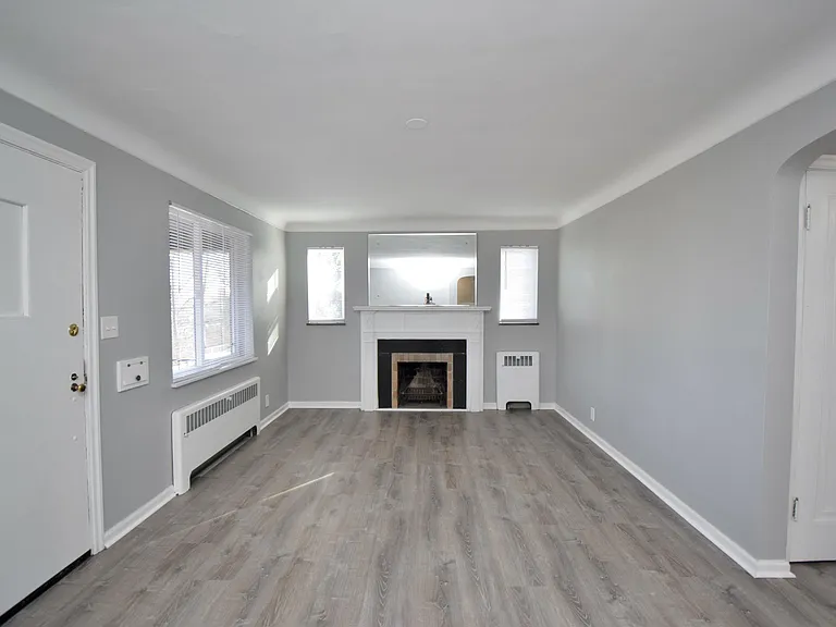 5219 Colerain Ave — Photo 3