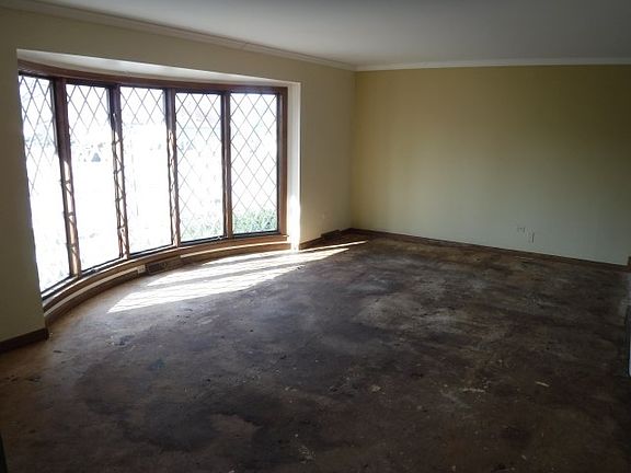 3rd image of 9933 S Kilbourn Ave
