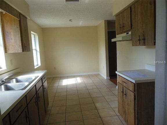 5th image of 3913 Strickland Ct