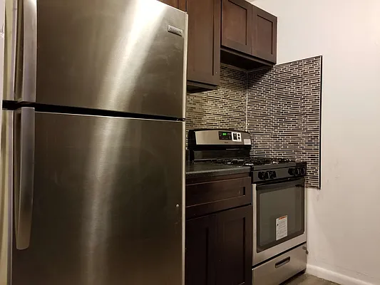 Rented by Bruma Realty LLC | media 11