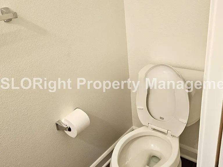 15 Corrietta Ct — Photo 16