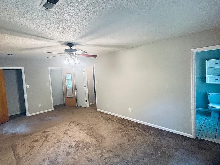 317 Gatewood Ln — Photo 9