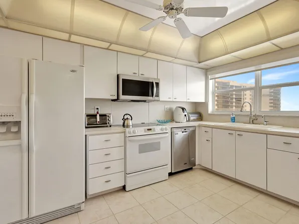 3300 S Ocean Boulevard #923-C, Highland Beach, FL 33487
