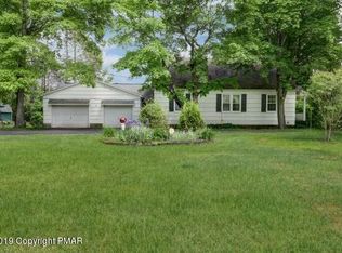 15 Walnut St, White Haven, PA 18661