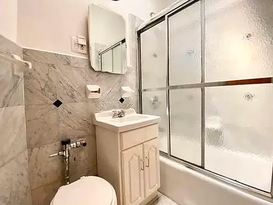 Rented by Compass | media 9