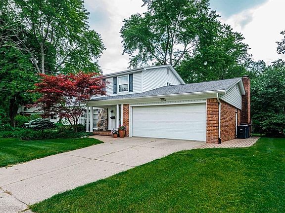 2nd image of 3205 Farmbrook Ct