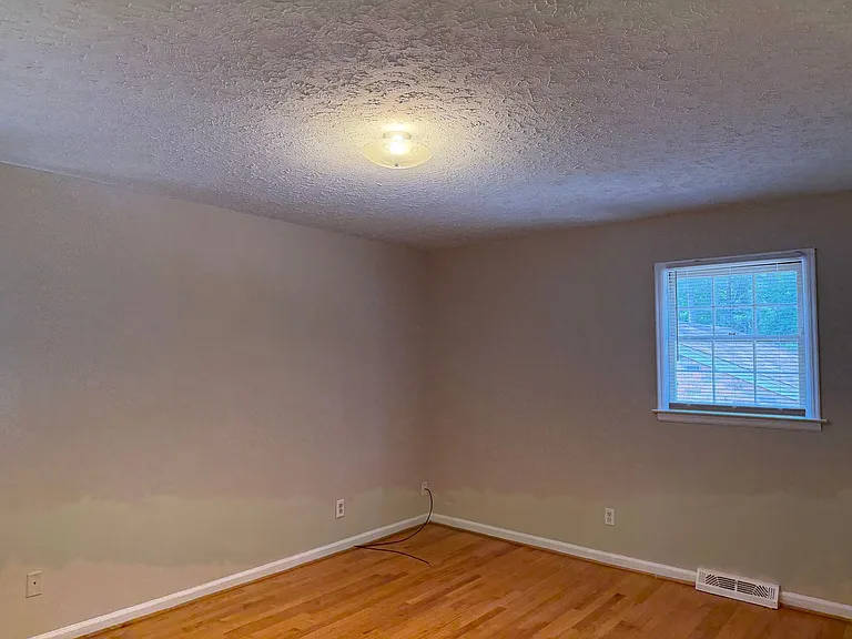 64 Maybrook Dr — Photo 11