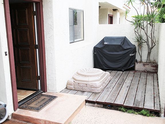 3rd image of 2130 Plaza Del Amo Unit 142