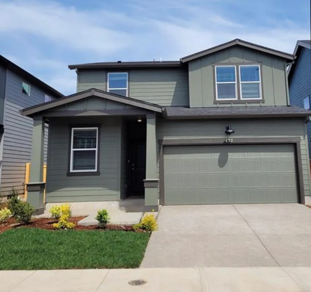477 Himalaya Street Northeast - 1 — Photo 1