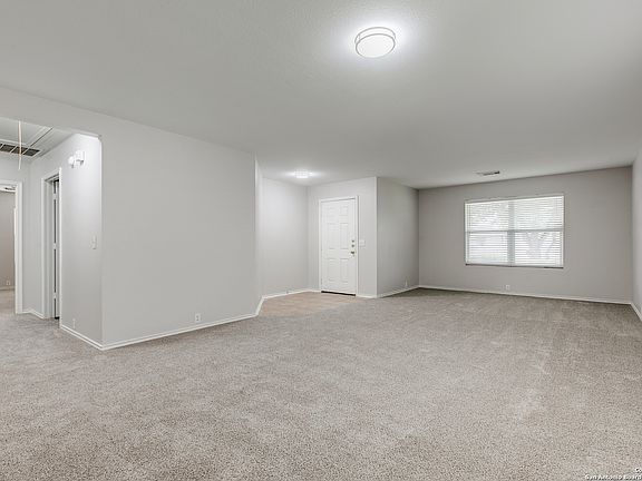 5th image of 3011 PEDERNALES DR