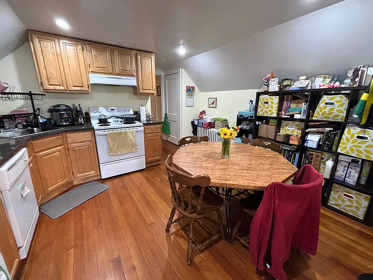48 Bellevue St #3 — Photo 6