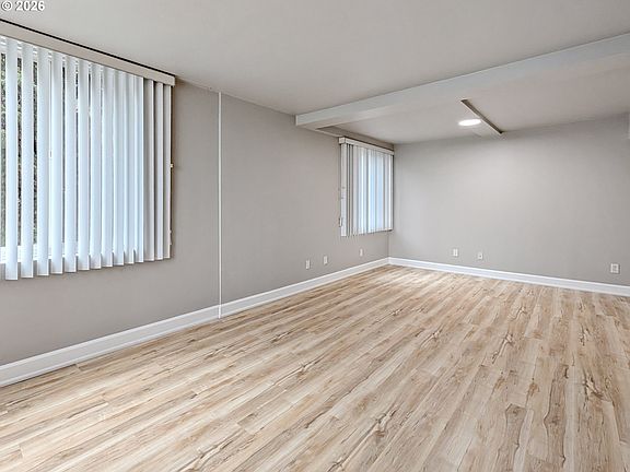 4th image of 1205 SW Cardinell Dr Unit 609