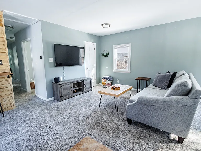 244 Nelson Ave — Photo 8